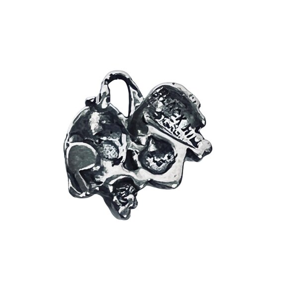 Vintage Black Hills Sterling Silver Grapes, Leaves And Acorn Pierced Earrings - Picture 5 of 5